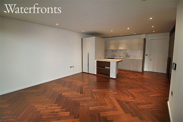 2 Bedroom Flat To Rent In Capital Building, New Union Square, London, SW11