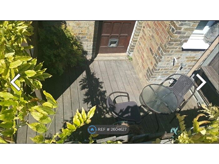 1 Bedroom Flat To Rent In Waddon Road, Croydon, CR0