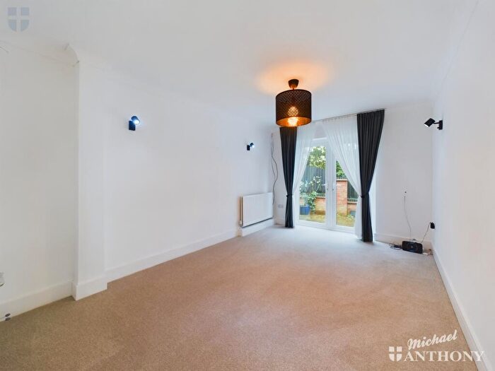 5 Bedroom Detached House For Sale In North End Road, Quainton, Aylesbury, HP22