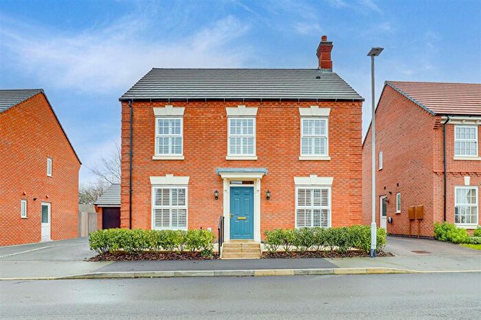 4 Bedroom Detached House For Sale In Booth Avenue, Nottingham, NG3