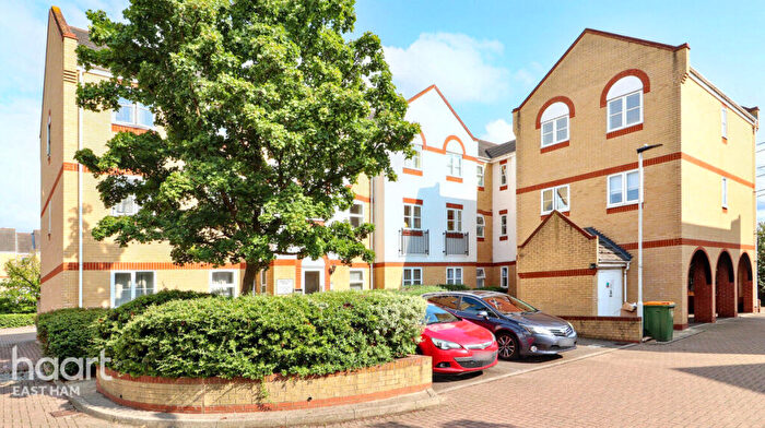 1 Bedroom Apartment For Sale In Angelica Drive, London, E6