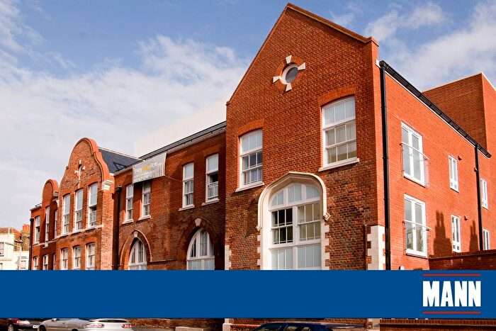 1 Bedroom Flat To Rent In - Trinity Square, Margate, CT9