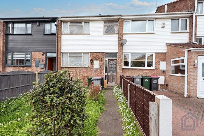 3 Bedroom Terraced House For Sale In Mason Drive, Swallownest, S26