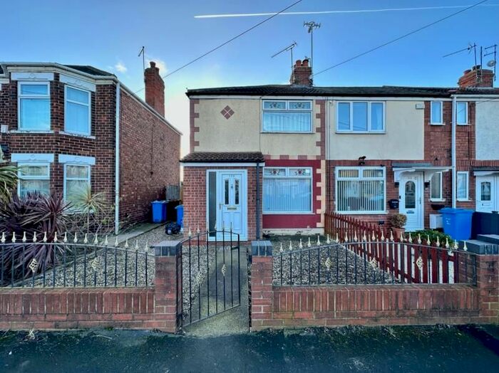 2 Bedroom End Of Terrace House To Rent In Brooklands Road, Hull, HU5