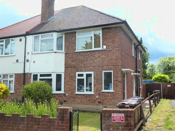 2 Bedroom Maisonette To Rent In Grove Road, Hounslow, TW3