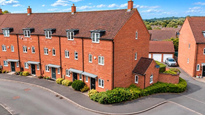 3 Bedroom House For Sale In Feldon Way, Stratford-Upon-Avon, CV37