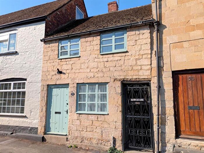 2 Bedroom Cottage For Sale In North Street, Winchcombe, GL54