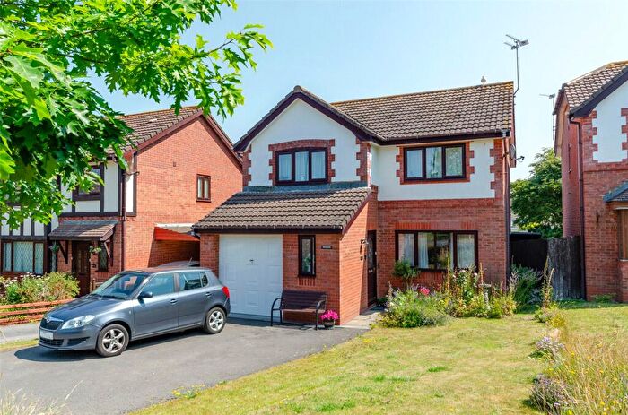 4 Bedroom Detached House For Sale In Beaumaris Drive, Llandudno, Conwy, LL30