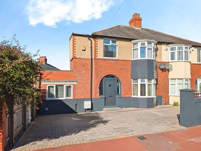 4 Bedroom Semi-Detached House For Sale In Burnopfield Gardens, Denton Burn, Newcastle Upon Tyne, NE15