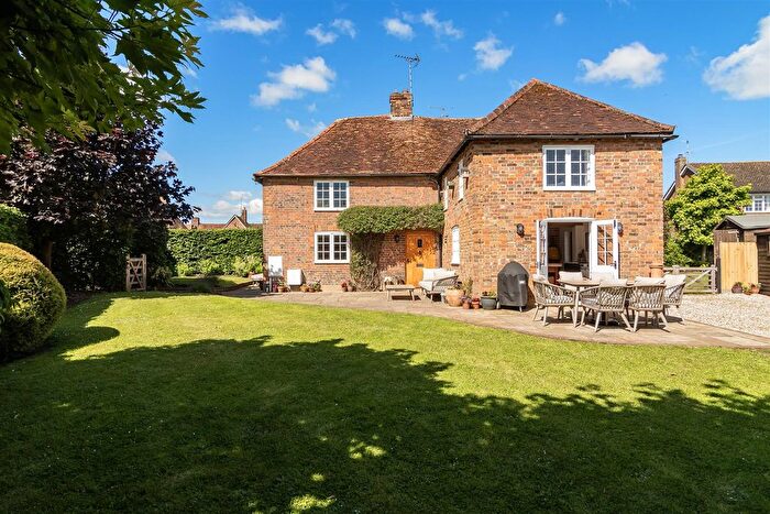 4 Bedroom End Of Terrace House For Sale In High Street, Flamstead, St.Albans, AL3