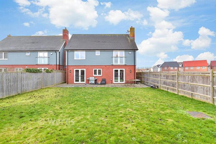 4 Bedroom Detached House For Sale In Castor Park, Allington, Maidstone, Kent, ME16
