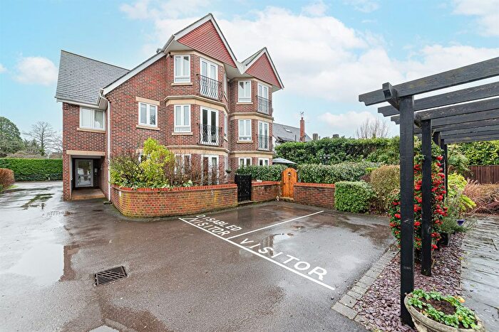 1 Bedroom Flat To Rent In Sturges Road, Wokingham, RG40