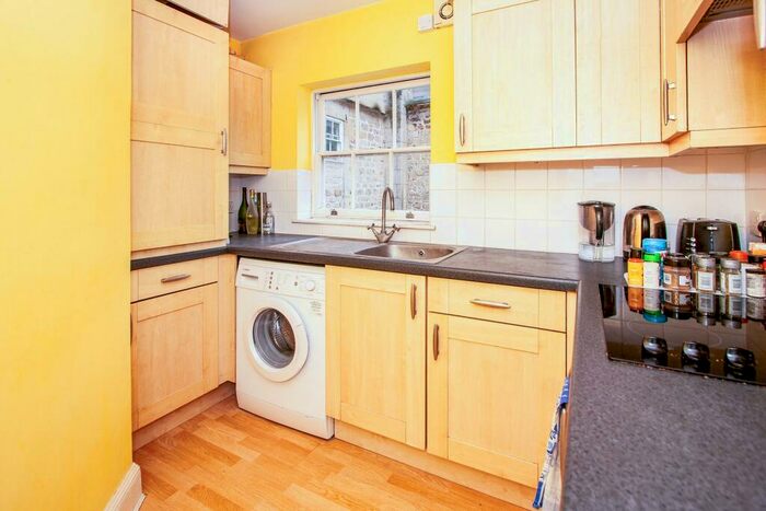 Flat To Rent In Walcot Parade, Bath, BA1