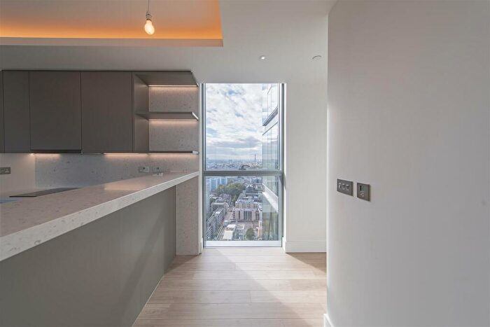 2 Bedroom Apartment To Rent In Bollinder Place, London, EC1V
