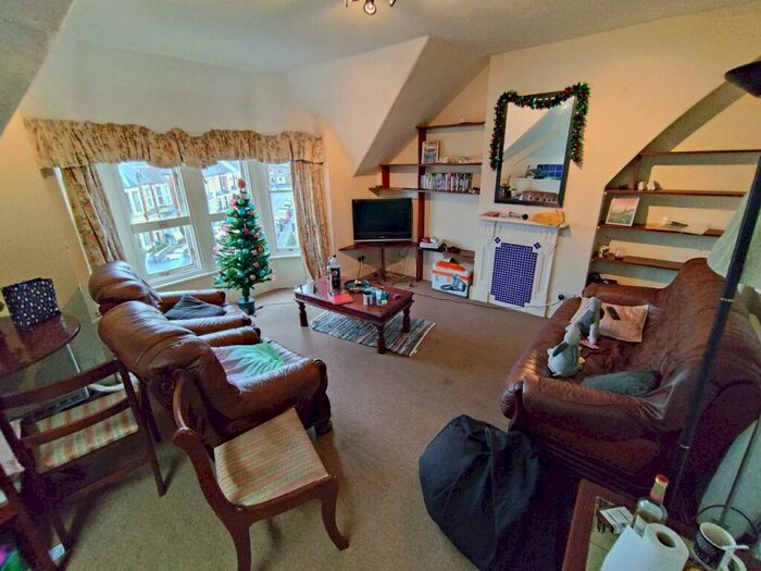 4 Bedroom House To Rent In Lochaber Street, Top Flat, , Roath, Cardiff, CF24