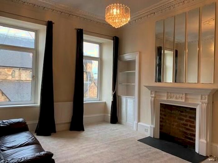 2 Bedroom Flat To Rent In Pollokshaws Road, Glasgow G41