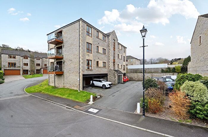 2 Bedroom Flat For Sale In Victoria Mills, Holmfirth, HD9