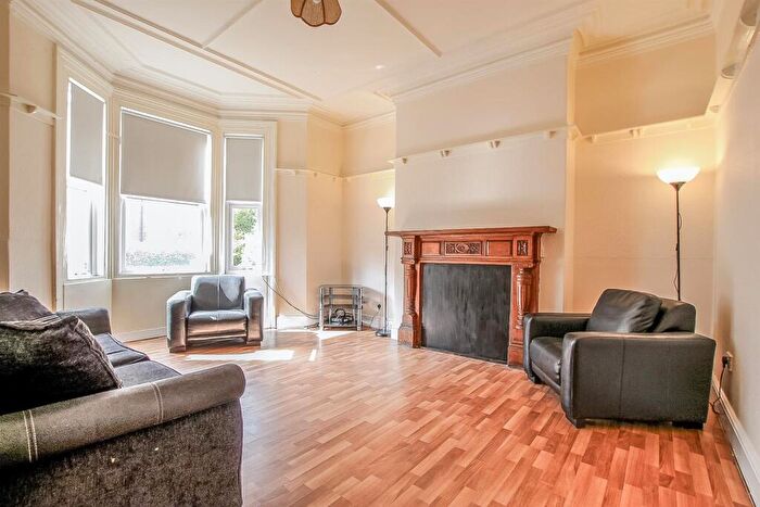 5 Bedroom House To Rent In £pppw - Cavendish Place, Jesmond, NE2