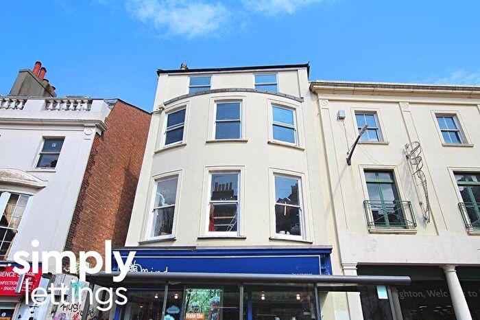 Flat To Rent In St James's Street, Brighton, BN2