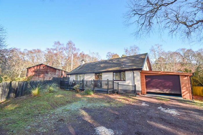 2 Bedroom Detached Bungalow For Sale In Cluaine Lodge, Evelix, IV25