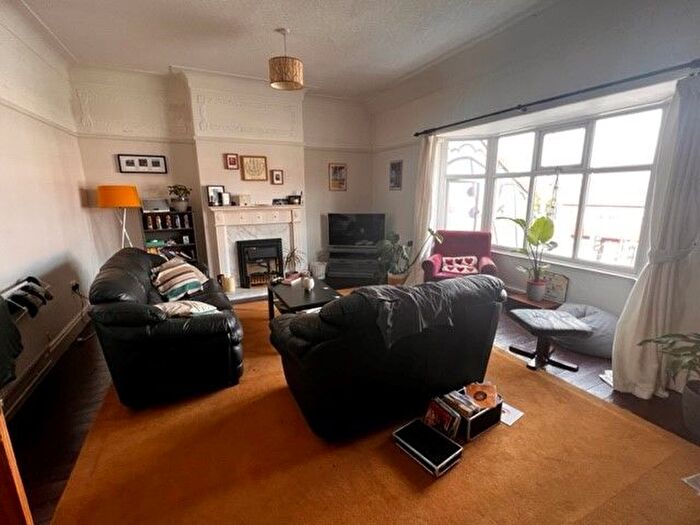 1 Bedroom Flat To Rent In Leeds, LS6