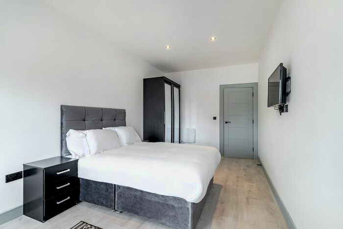 2 Bedroom Flat To Rent In Claughton Street, St. Helens, WA10