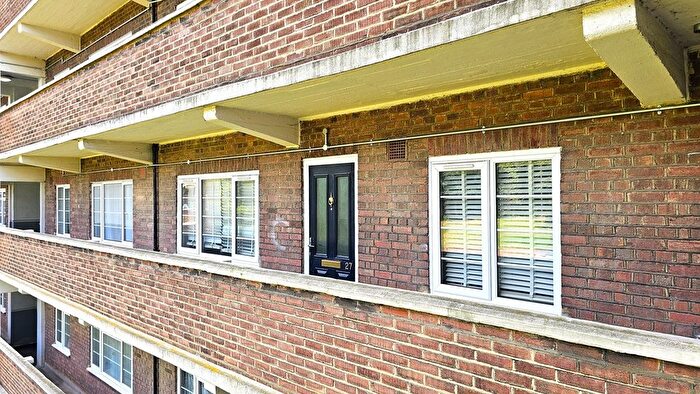 2 Bedroom Flat To Rent In Anerley Park, London, SE20