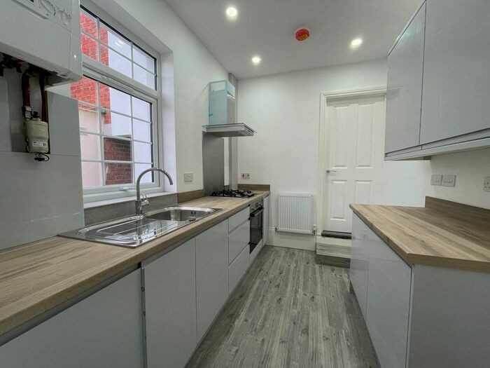 3 Bedroom Property To Rent In Cemetery Road, Bearwood, Smethwick, B67