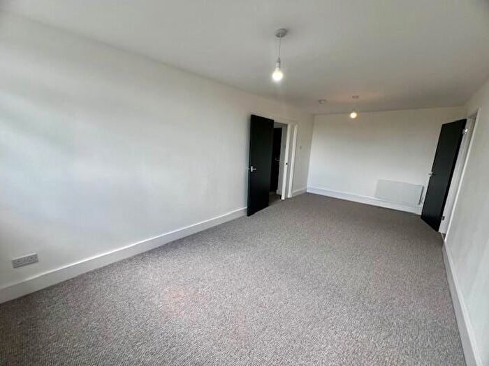 2 Bedroom Apartment To Rent In Llanishen Court, Cardiff, CF14