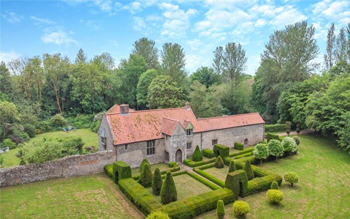 4 Bedroom Detached House For Sale In School Road, Saxlingham, Holt, Norfolk, NR25