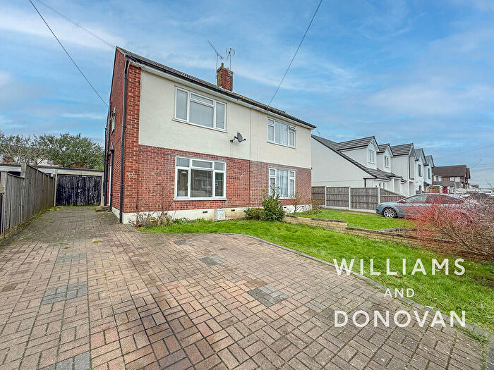 3 Bedroom Semi-Detached House To Rent In Orchard Avenue, Hockley, SS5