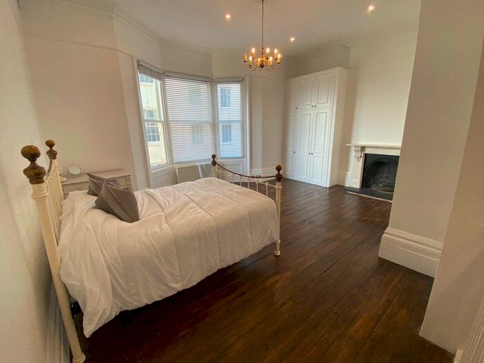 1 Bedroom Flat To Rent In Marine Parade, Brighton, BN2