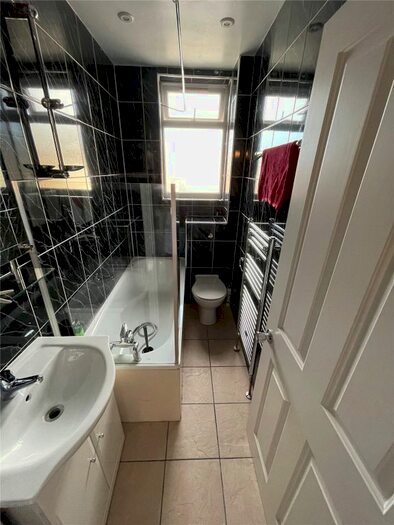 4 Bedroom Flat To Rent In Marlborough Road, London, N22