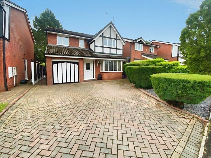 4 Bedroom Detached House For Sale In Lapwing Close, Liverpool, L12
