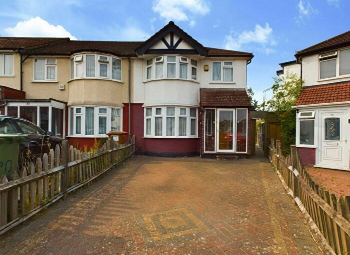 3 Bedroom End Terrace House For Sale In Primrose Close, Harrow, HA2