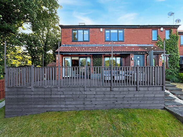 3 Bedroom Semi-Detached House For Sale In The Foxhills, Whickham, Newcastle Upon Tyne, NE16