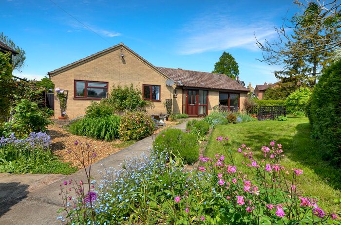 3 Bedroom Detached Bungalow For Sale In The Drift, Oakington, Cambridge, CB24