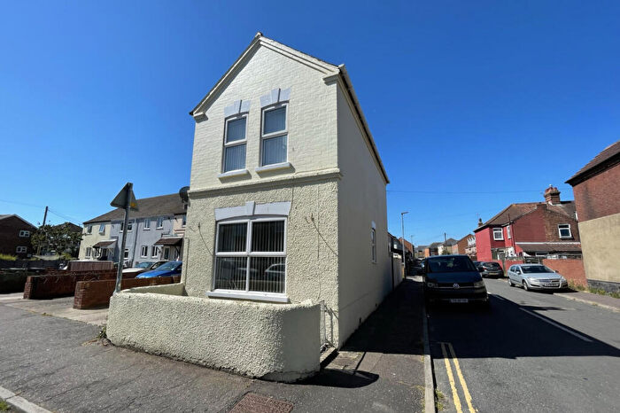 3 Bedroom Link Detached House For Sale In Granville Road, Great Yarmouth, NR31