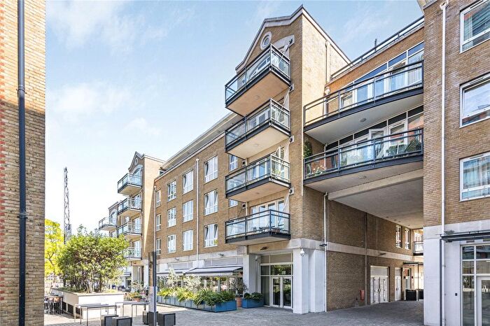 2 Bedroom Flat To Rent In Brewhouse Lane, Putney, London, SW15