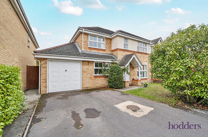 4 Bedroom Detached House For Sale In Ottershaw, Chertsey, KT16