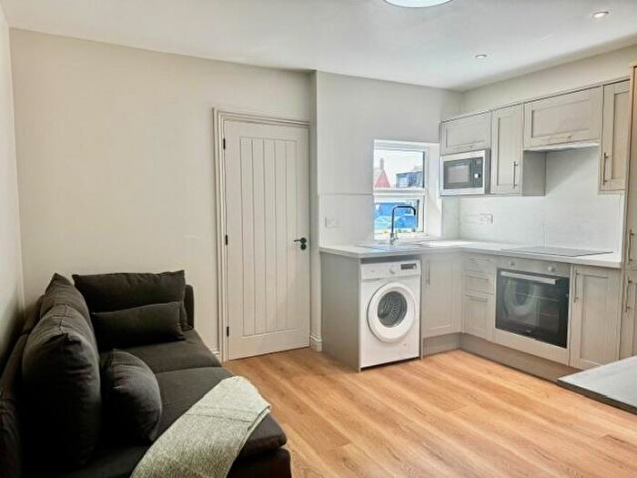1 Bedroom Flat To Rent In Southmead Road, Bristol, BS10