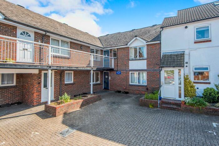 1 Bedroom Apartment To Rent In Park Road, Guildford, GU1