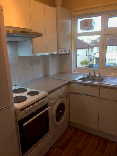 2 Bedroom Apartment To Rent In Abercorn Crescent, Harrow, Middlesex, HA2