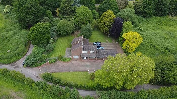 4 Bedroom Detached House For Sale In Button Street, Swanley, BR8