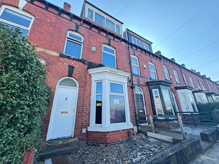 5 Bedroom Terraced House To Rent In Ashville Road, Hyde Park, Leeds, LS6