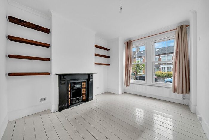 1 Bedroom Maisonette To Rent In Eastcombe Avenue, SE7