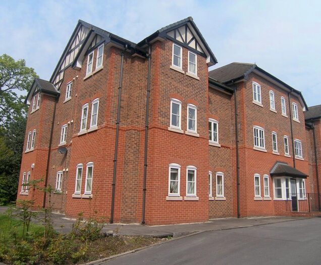 2 Bedroom Flat To Rent In Pencarrow Close, West Didsbury, Didsbury, Manchester, M20