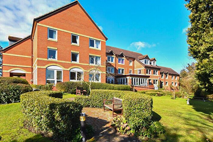 1 Bedroom Flat For Sale In Croft Court, Great Dunmow, CM6