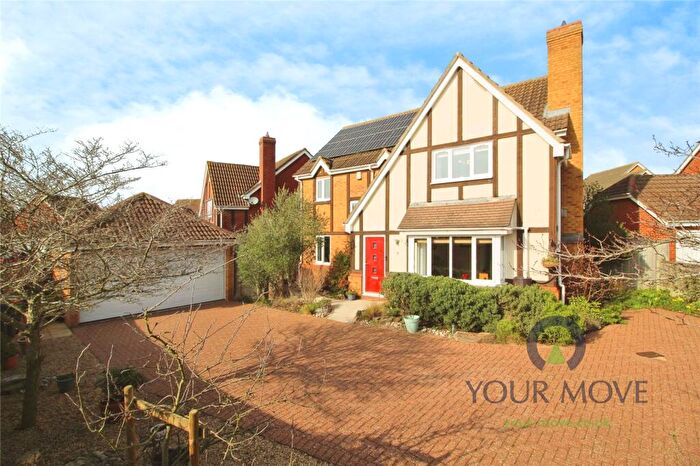 4 Bedroom Detached House For Sale In Easby Abbey, Bedford, Bedfordshire, MK41