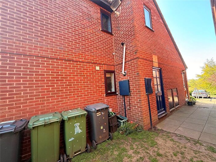 2 Bedroom Flat For Sale In St. Andrews Green, Kidderminster, Worcestershire, DY10
